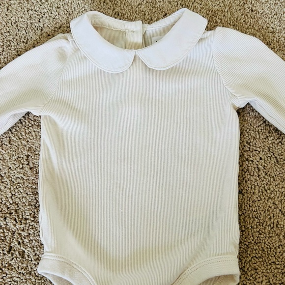 Baby Gap White Collared Long Sleeve Button Down Onesie 18-24 months - Picture 5 of 6